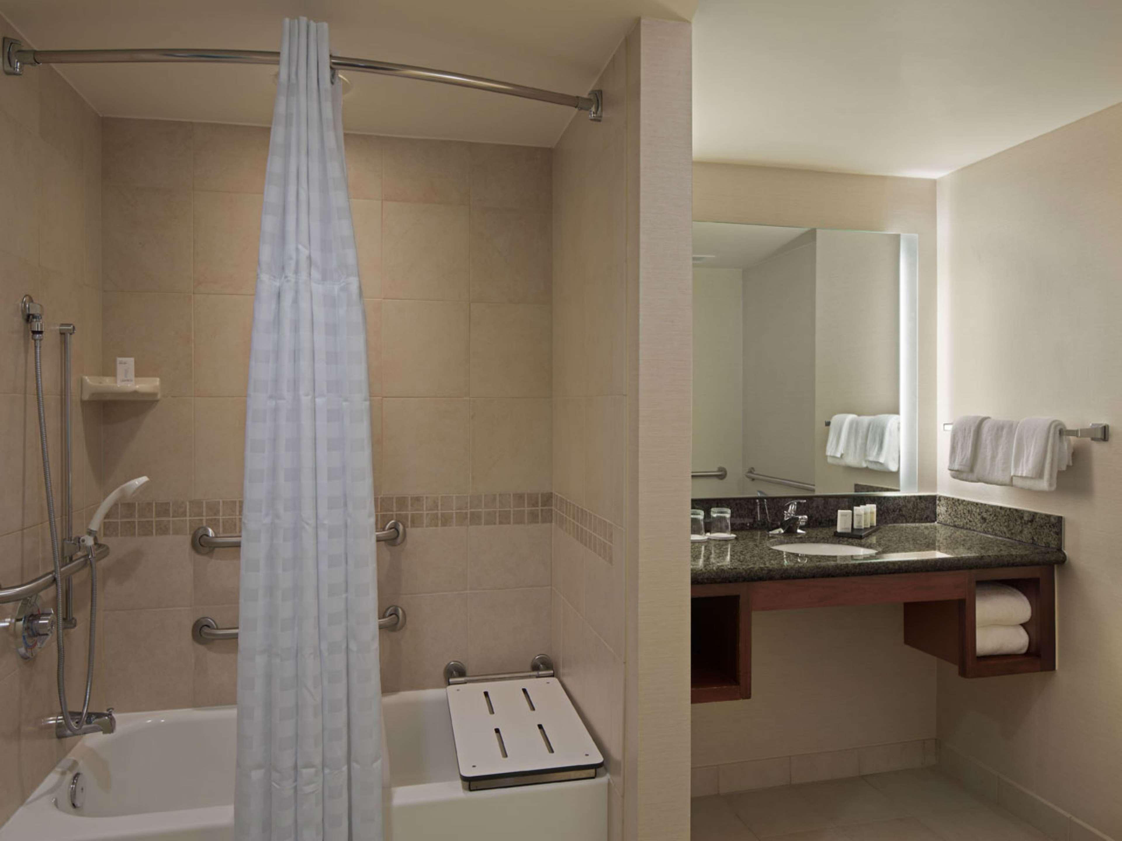 Embassy Suites Winston-Salem Eksteriør billede