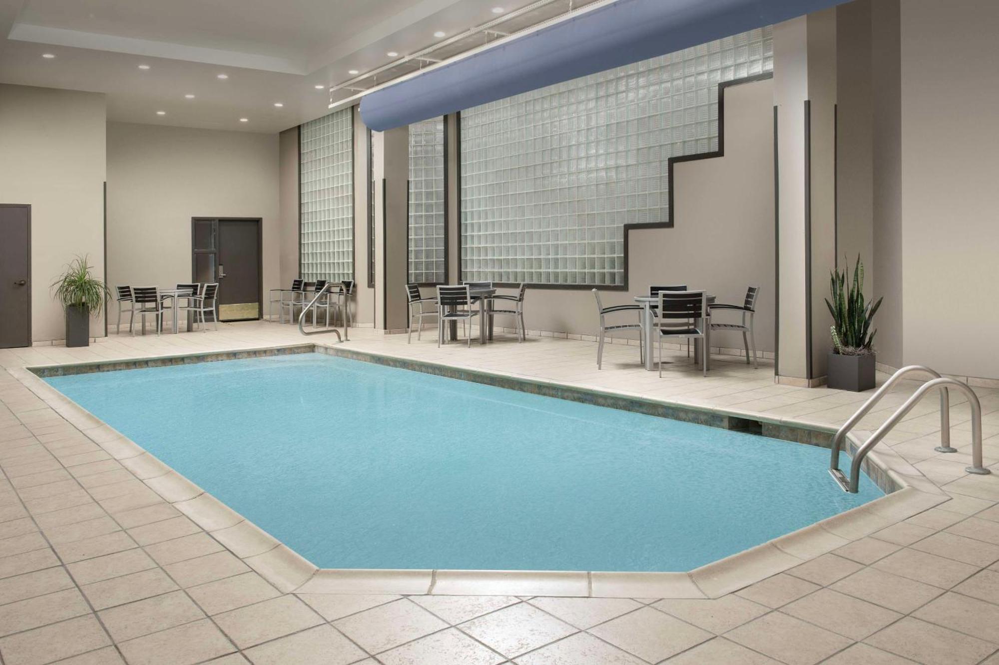 Embassy Suites Winston-Salem Eksteriør billede
