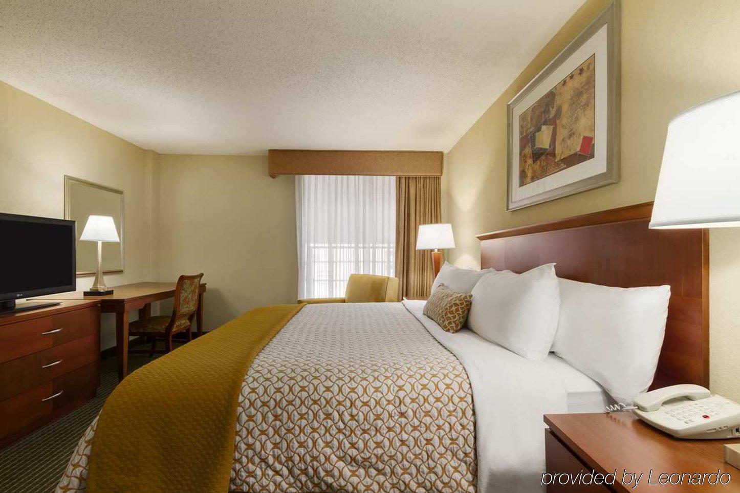 Embassy Suites Winston-Salem Eksteriør billede