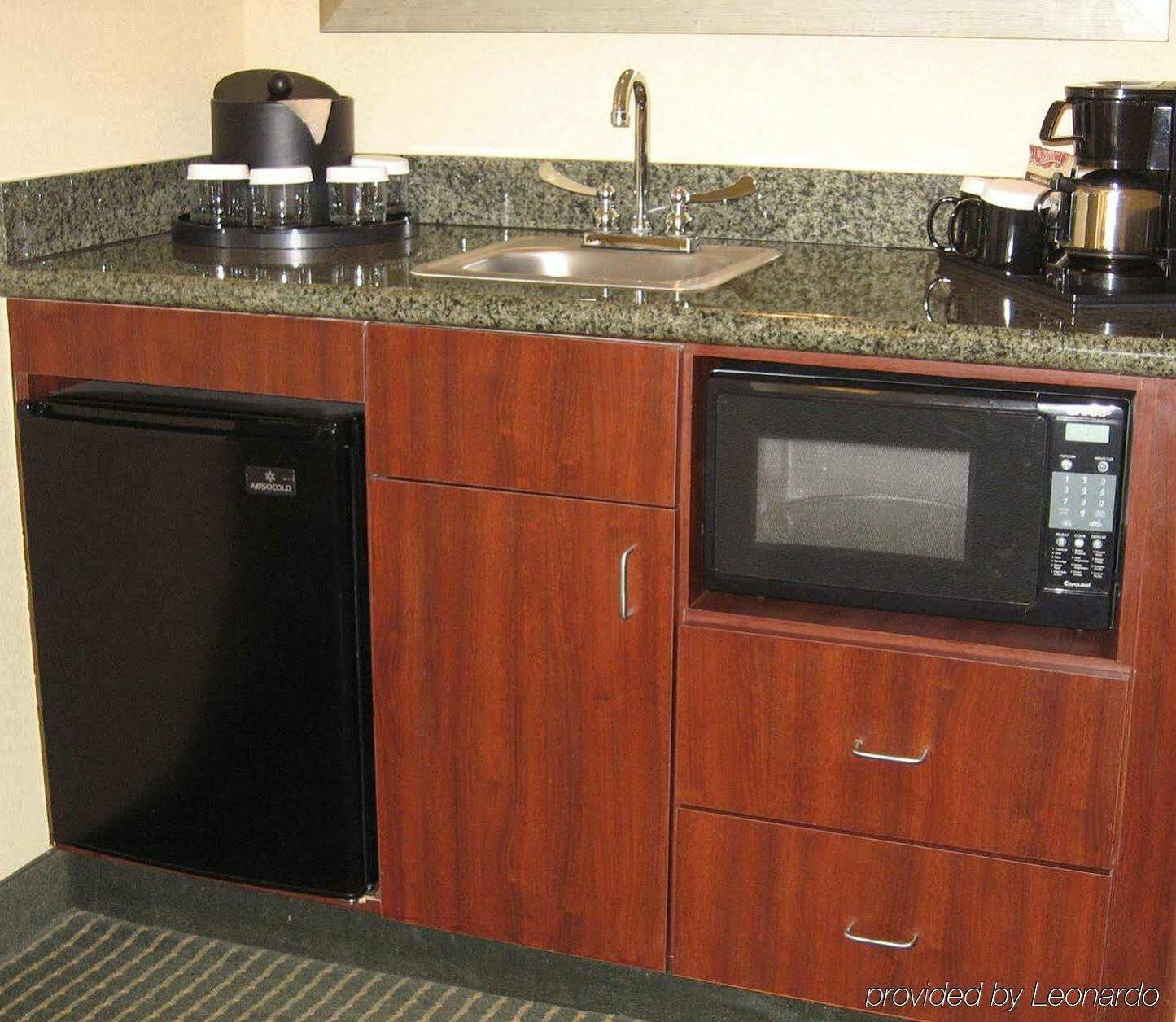 Embassy Suites Winston-Salem Eksteriør billede